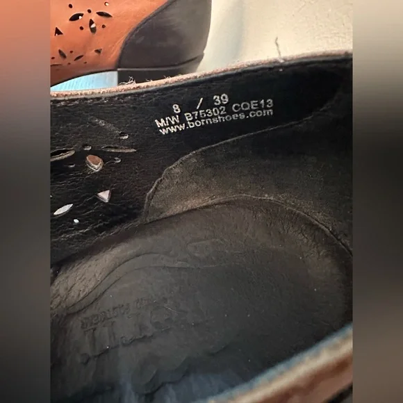 Børn brown Mary Janes with cut out and front tie. Size 8. - Picture 5 of 7